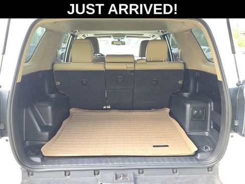 Used 2019 Toyota 4Runner SR5 Premium AWD/4WD image 9