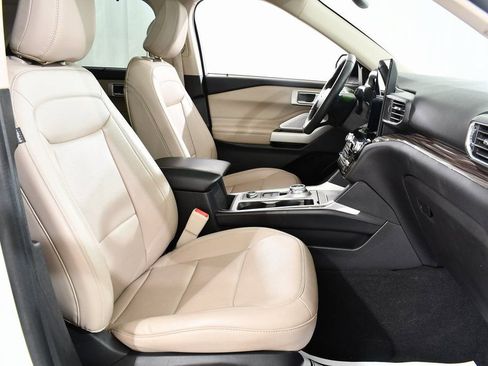 Used 2023 Ford Explorer Limited w/ Limited Technology Package image 10