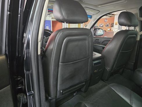 Used 2013 GMC Yukon XL Denali image 13