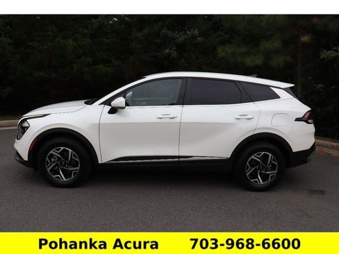 Used 2023 Kia Sportage LX image 4