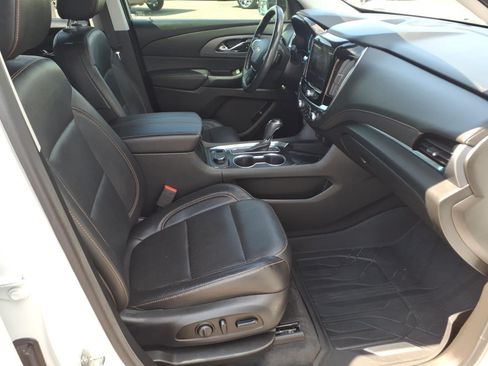 Used 2020 Chevrolet Traverse Premier w/ Redline Edition FWD image 11