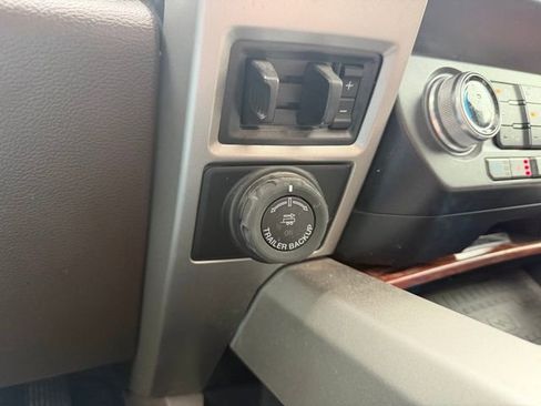 Used 2020 Ford F350 King Ranch w/ King Ranch Ultimate Package AWD/4WD image 40