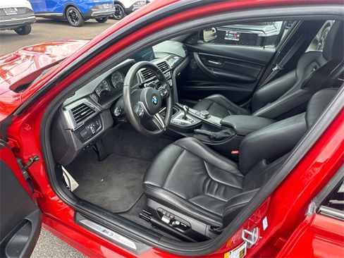 Used 2018 BMW M3 image 6
