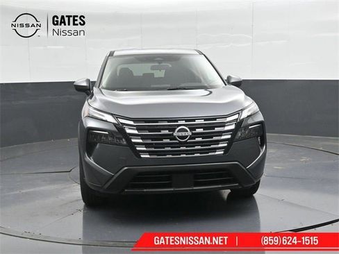 New 2026 Nissan Rogue SV image 5