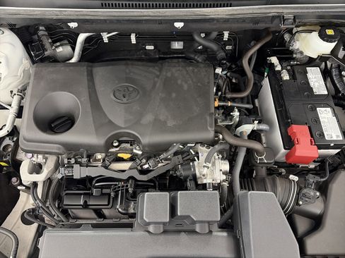 Used 2025 Toyota RAV4 LE AWD/4WD image 11