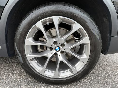 Used 2021 BMW X5 xDrive40i w/ Premium Package AWD/4WD image 16