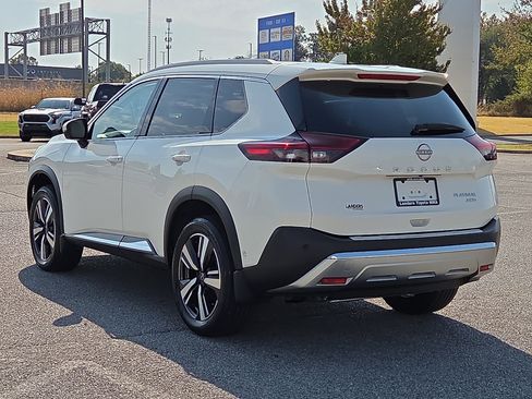 Used 2023 Nissan Rogue Platinum w/ Platinum Premium Package AWD/4WD image 4
