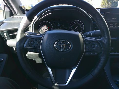Used 2019 Toyota Avalon Touring image 19