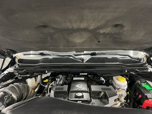 Used 2019 RAM 2500 Laramie w/ Off Road Package image 27