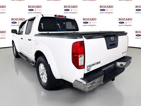 Used 2018 Nissan Frontier SV image 6