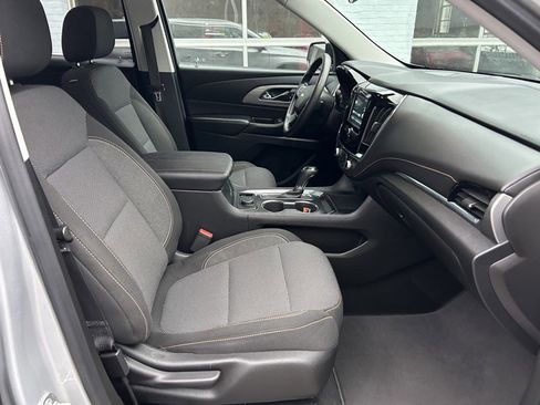 Used 2018 Chevrolet Traverse LS image 25