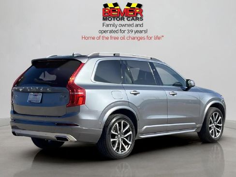 Used 2018 Volvo XC90 T6 Momentum w/ Convenience Package image 5