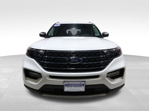Used 2023 Ford Explorer XLT w/ Equipment Group 202A image 7
