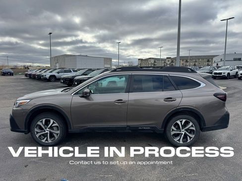 Used 2022 Subaru Outback Limited image 6