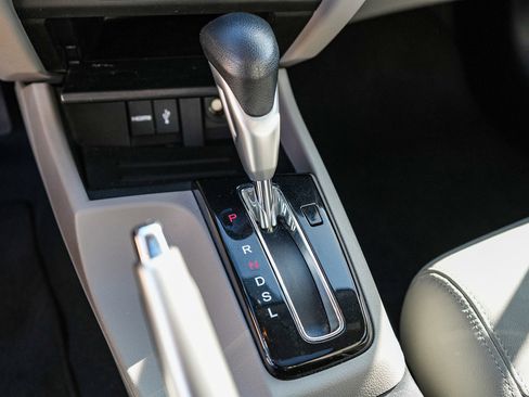 Used 2015 Honda Civic EX-L image 20