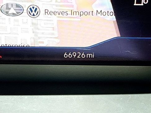 Used 2022 Volkswagen Taos SEL AWD/4WD image 40