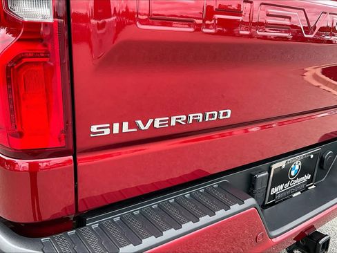 Used 2024 Chevrolet Silverado 1500 High Country w/ High Country Premium Package AWD/4WD image 32