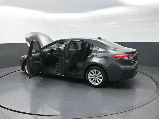 Used 2026 Toyota Corolla LE w/ LE Premium Package FWD image 43