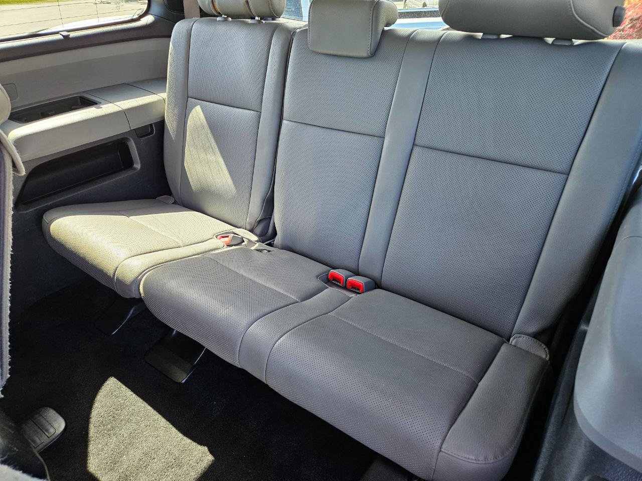 Used 2016 Toyota Sequoia Platinum AWD/4WD image 18
