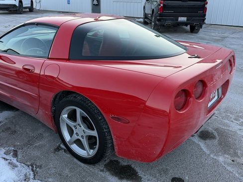 Used 2000 Chevrolet Corvette Coupe image 15