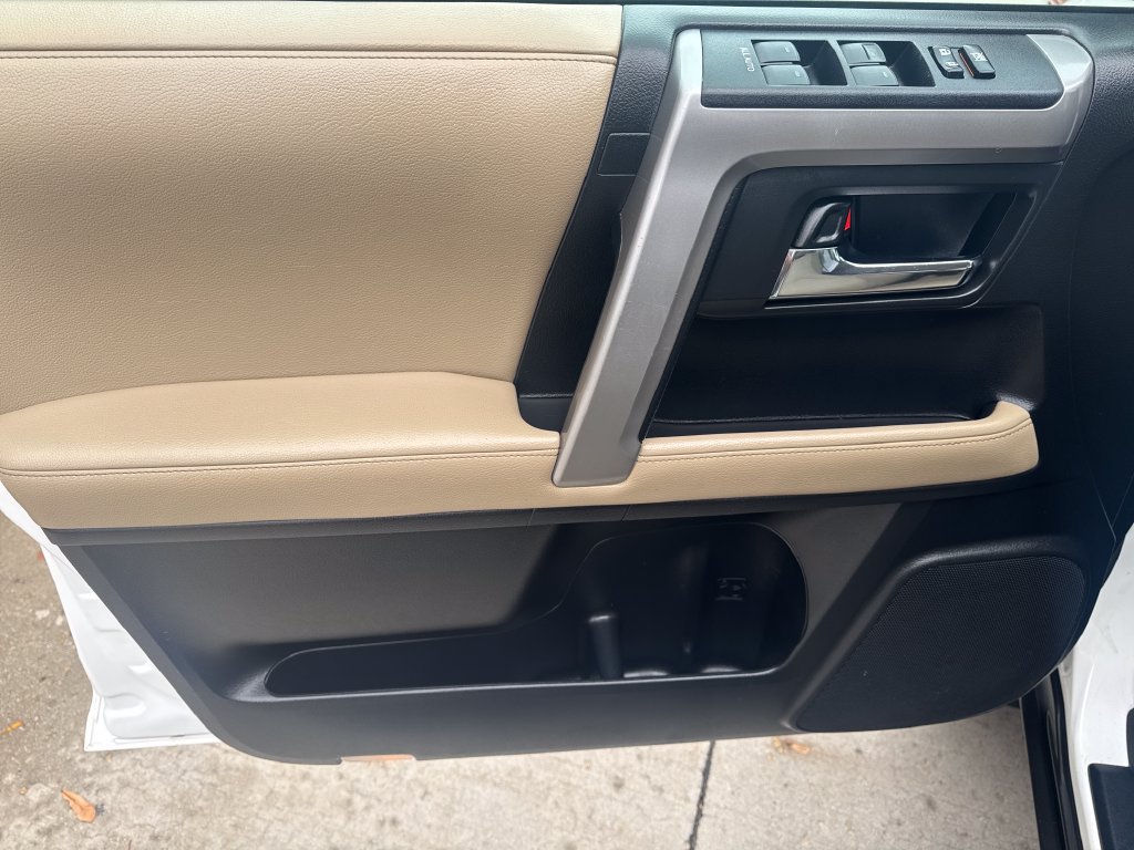 Certified 2019 Toyota 4Runner SR5 Premium AWD/4WD image 10