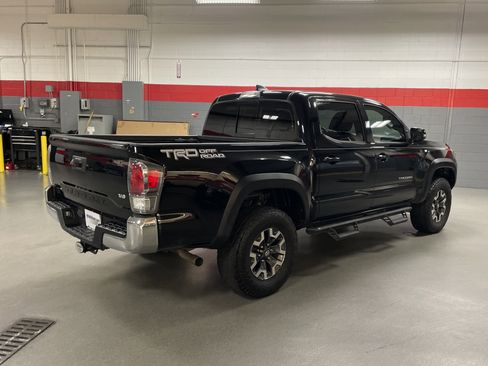 Used 2020 Toyota Tacoma TRD Off-Road image 10
