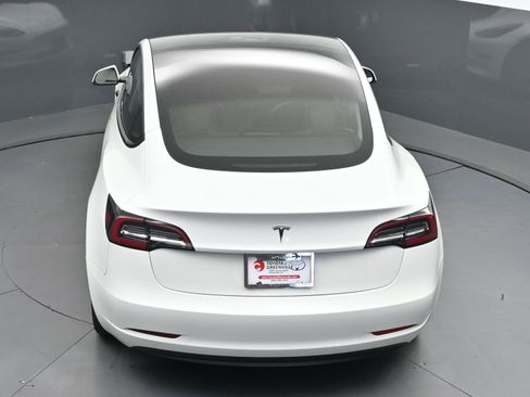 Used 2023 Tesla Model 3 Standard Range image 32