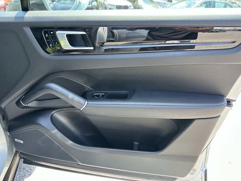 Used 2020 Porsche Cayenne S AWD/4WD image 37
