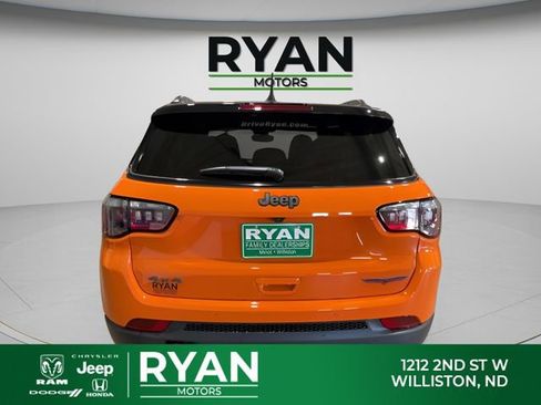 Used 2026 Jeep Compass Trailhawk AWD/4WD image 8