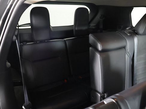 Used 2024 Mitsubishi Outlander SE image 33