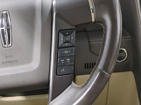 Used 2017 Lincoln Navigator Reserve image 33
