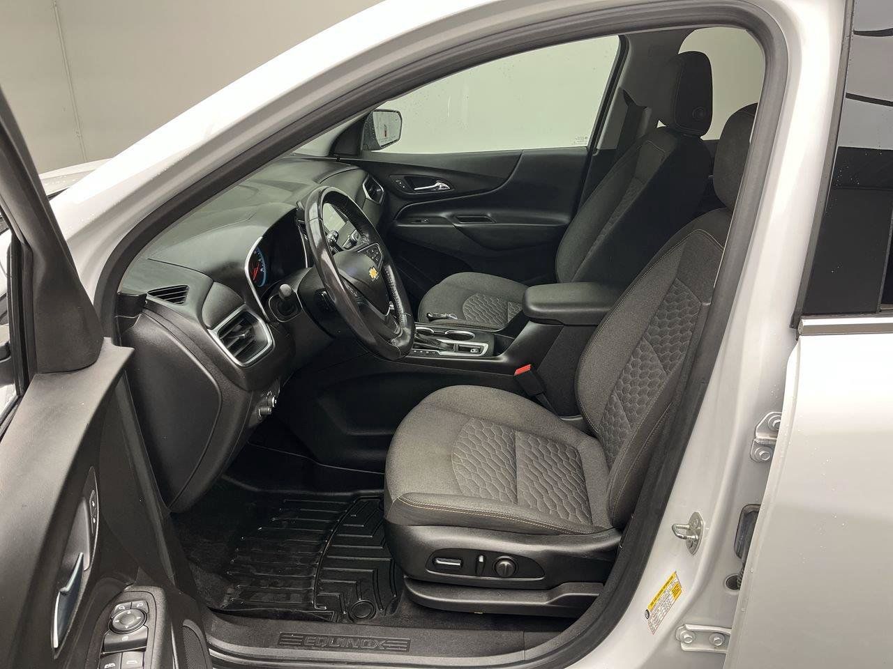 Used 2018 Chevrolet Equinox LT AWD/4WD image 3