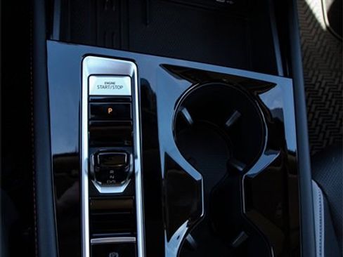 New 2026 Volkswagen Atlas Peak Edition image 24