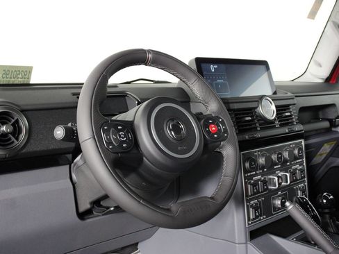 Used 2025 INEOS Grenadier AWD/4WD image 8