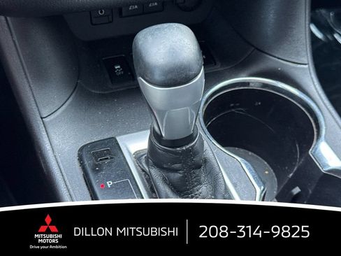 Used 2018 Toyota Highlander XLE AWD/4WD image 23