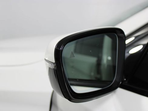 Used 2022 BMW 530i w/ M Sport Package image 26