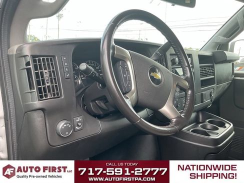 Used 2018 Chevrolet Express 2500 w/ Driver Convenience Package RWD image 7