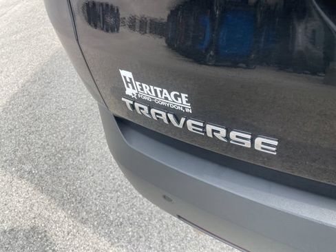 Used 2020 Chevrolet Traverse LT FWD image 9