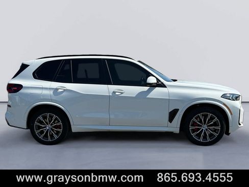 Used 2026 BMW X5 xDrive40i w/ Executive Package AWD/4WD image 2