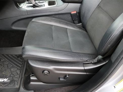 Used 2018 Jeep Grand Cherokee Altitude image 13