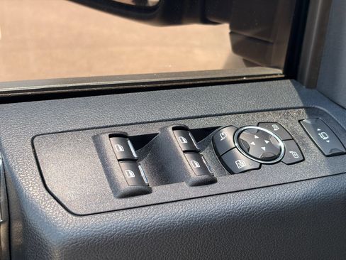 Certified 2022 Ford F250 Lariat w/ Lariat Ultimate Package AWD/4WD image 21