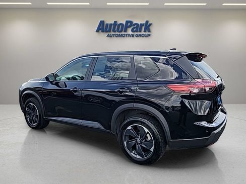 Used 2025 Nissan Rogue SV AWD/4WD image 4