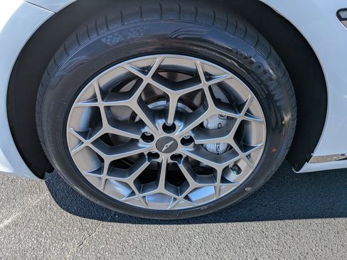 Used 2021 Genesis G80 3.5T RWD image 9