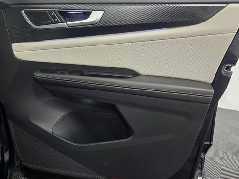 Used 2024 Volkswagen Atlas Cross Sport SEL Premium R-Line image 26