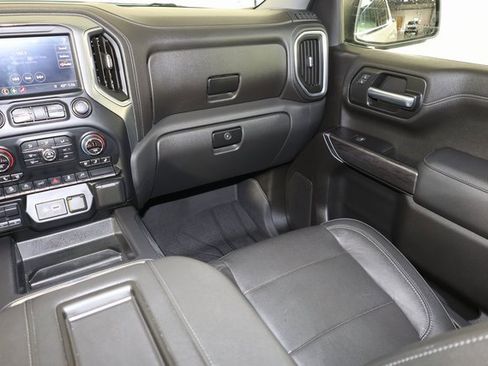 Used 2019 Chevrolet Silverado 1500 LTZ image 11