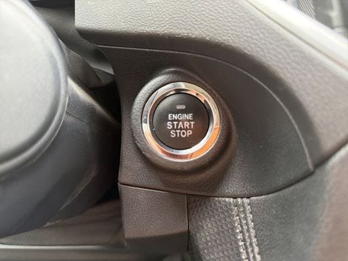 Used 2024 Subaru Forester Premium image 38