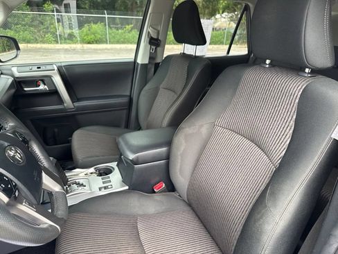 Used 2022 Toyota 4Runner Trail Special Edition AWD/4WD image 10