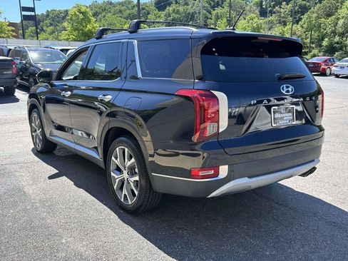 Used 2022 Hyundai Palisade SEL w/ Convenience Package FWD image 3