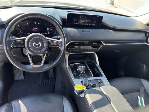 Used 2024 MAZDA CX-90 Plug-In Hybrid w/ Preferred AWD/4WD image 4