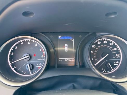 Used 2024 Toyota Camry SE FWD image 14